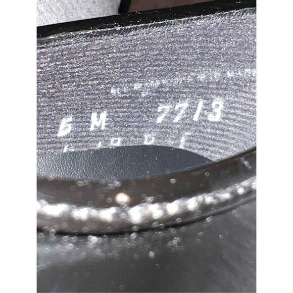 Capezio Style 7713 Patent Leather Tap Shoes Size 5M - Picture 9 of 10